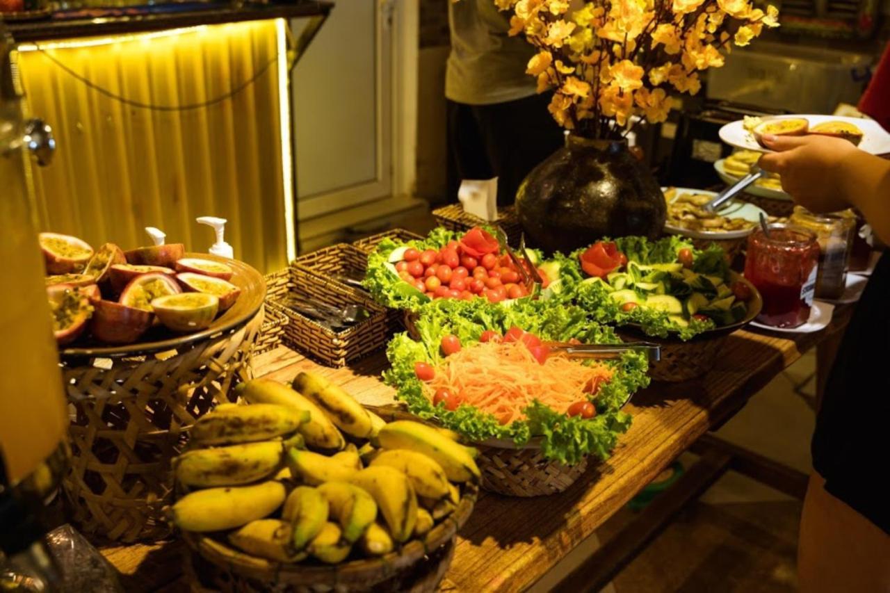 Tribee Kinh Hostel & Bar Hoi An Bagian luar foto