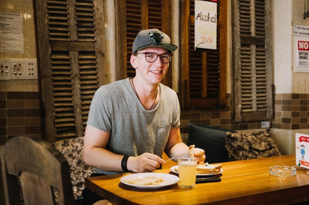 Tribee Kinh Hostel & Bar Hoi An Bagian luar foto