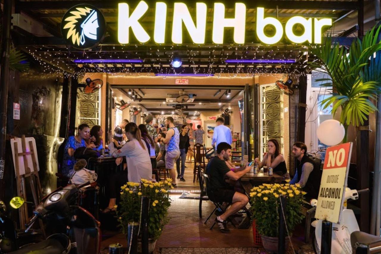 Tribee Kinh Hostel & Bar Hoi An Bagian luar foto