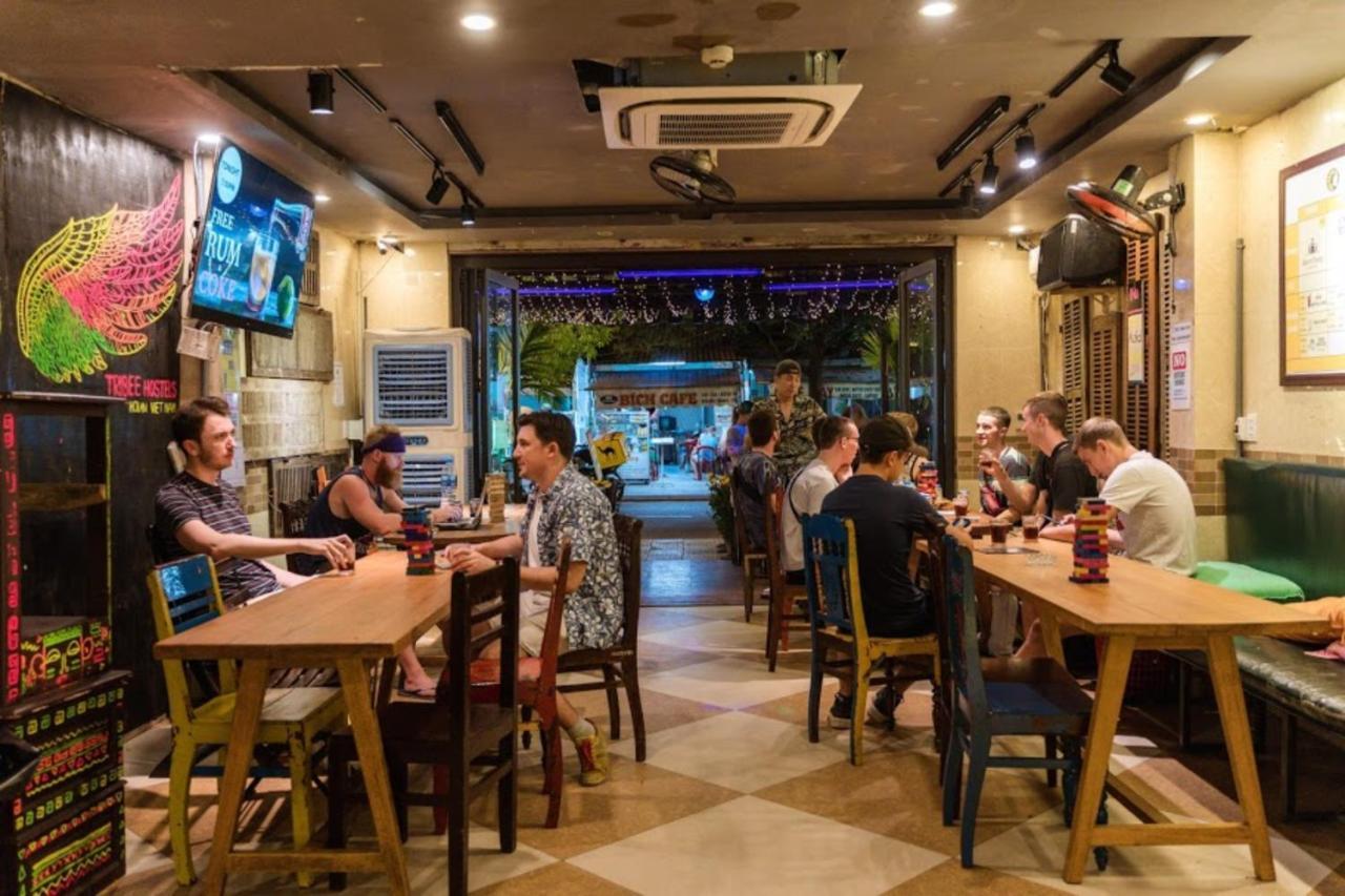 Tribee Kinh Hostel & Bar Hoi An Bagian luar foto